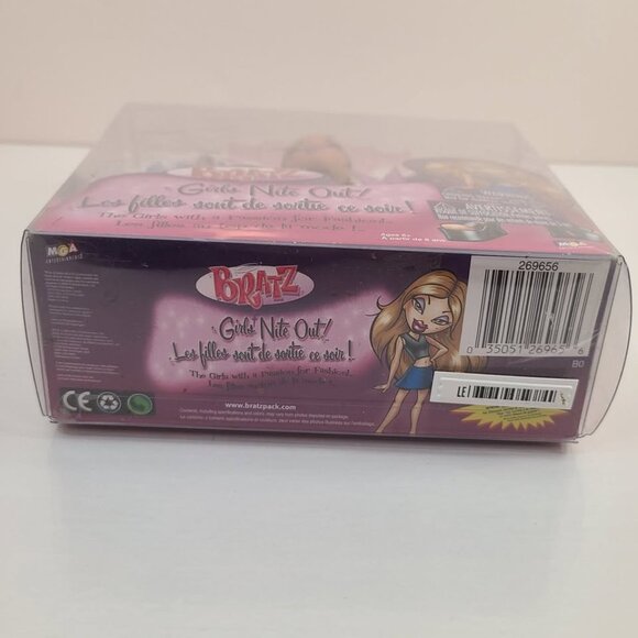 RARE 2004 Bratz Girls Night Out Yasmin New in Box Canadian Binlingual Box - Picture 3 of 10